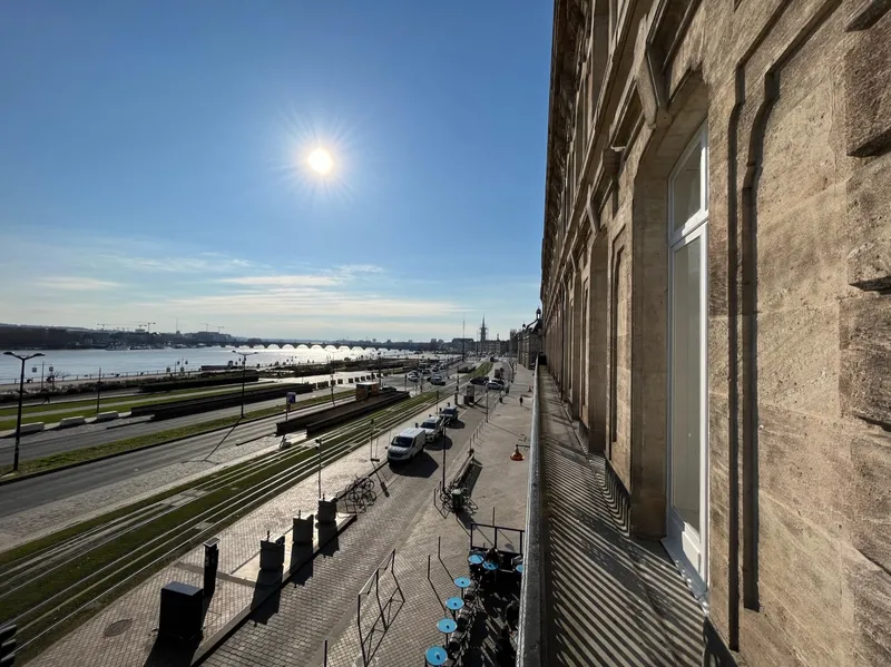 Louis XVIII Bureaux, réhabilitation patrimoniale quai Louis XVIII à Bordeaux